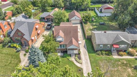 4051 Riveredge Road Cleveland OH 44111