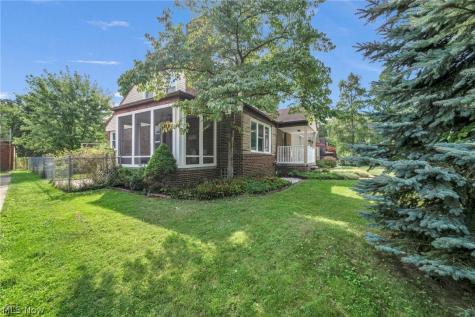 4051 Riveredge Road Cleveland OH 44111
