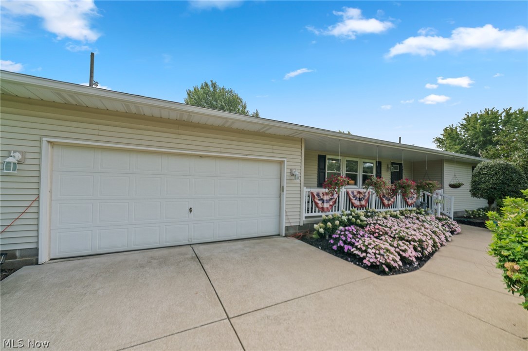 10461 Fort Laurens Road NW Bolivar OH 44612