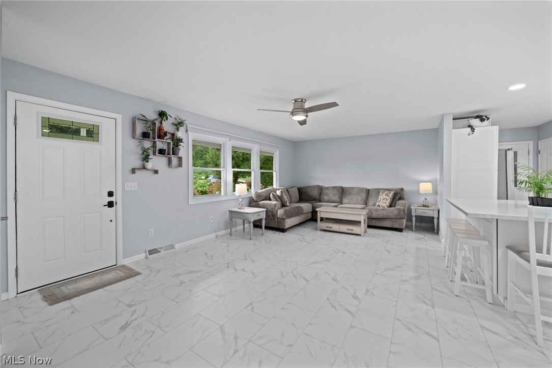 10461 Fort Laurens Road NW Bolivar OH 44612