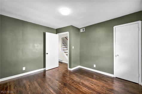 18401 Parkmount Avenue Cleveland OH 44135