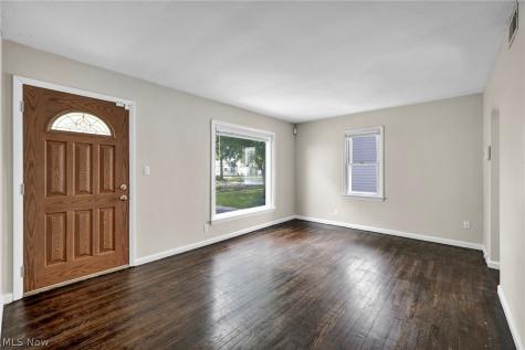 18401 Parkmount Avenue Cleveland OH 44135