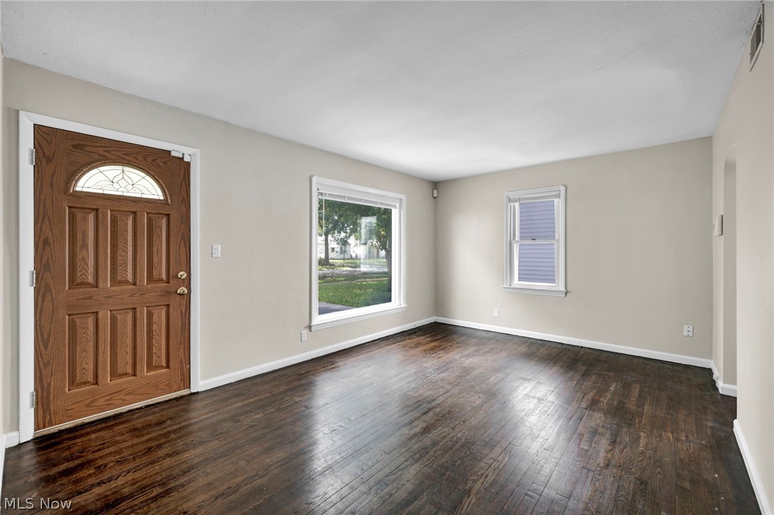 18401 Parkmount Avenue Cleveland OH 44135
