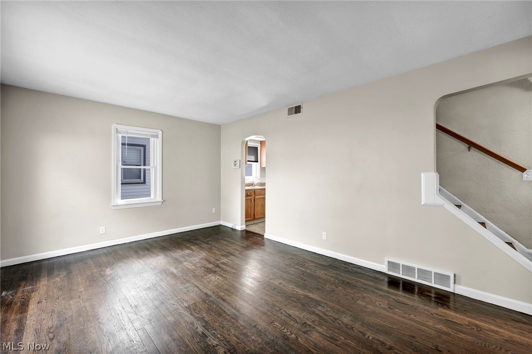 18401 Parkmount Avenue Cleveland OH 44135