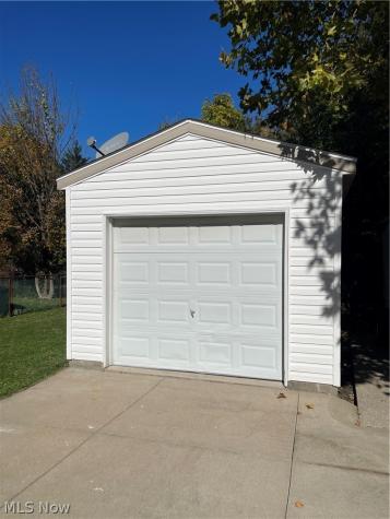 827 Marie Avenue Akron OH 44314