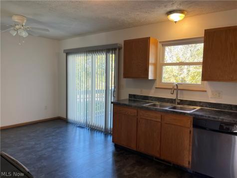827 Marie Avenue Akron OH 44314