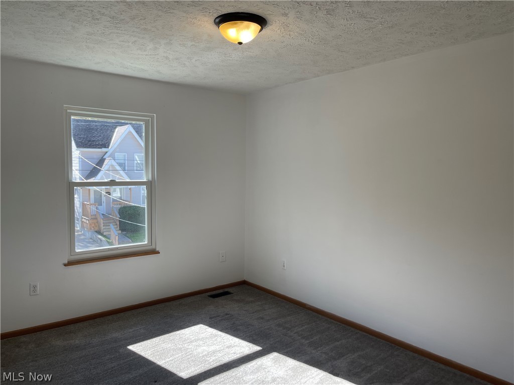 827 Marie Avenue Akron OH 44314