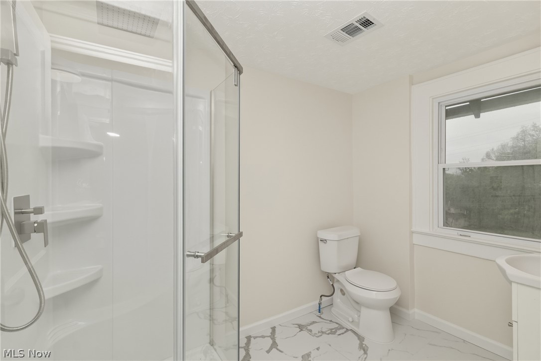 1201 East Avenue Akron OH 44307
