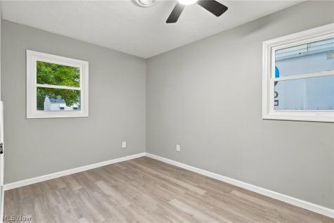 330 Roosevelt Avenue Elyria OH 44035
