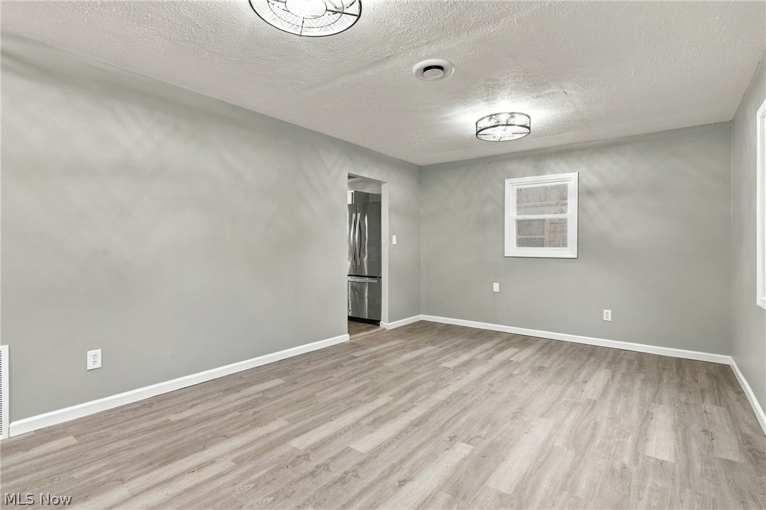 330 Roosevelt Avenue Elyria OH 44035