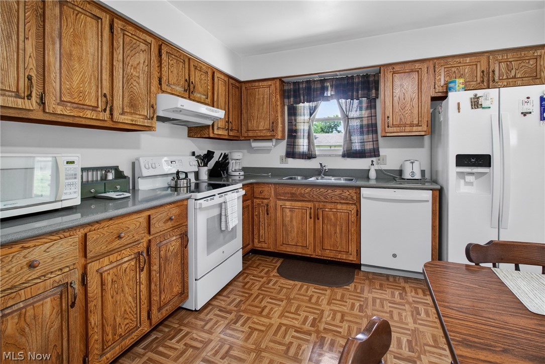 758 Abbe Road N Elyria OH 44035