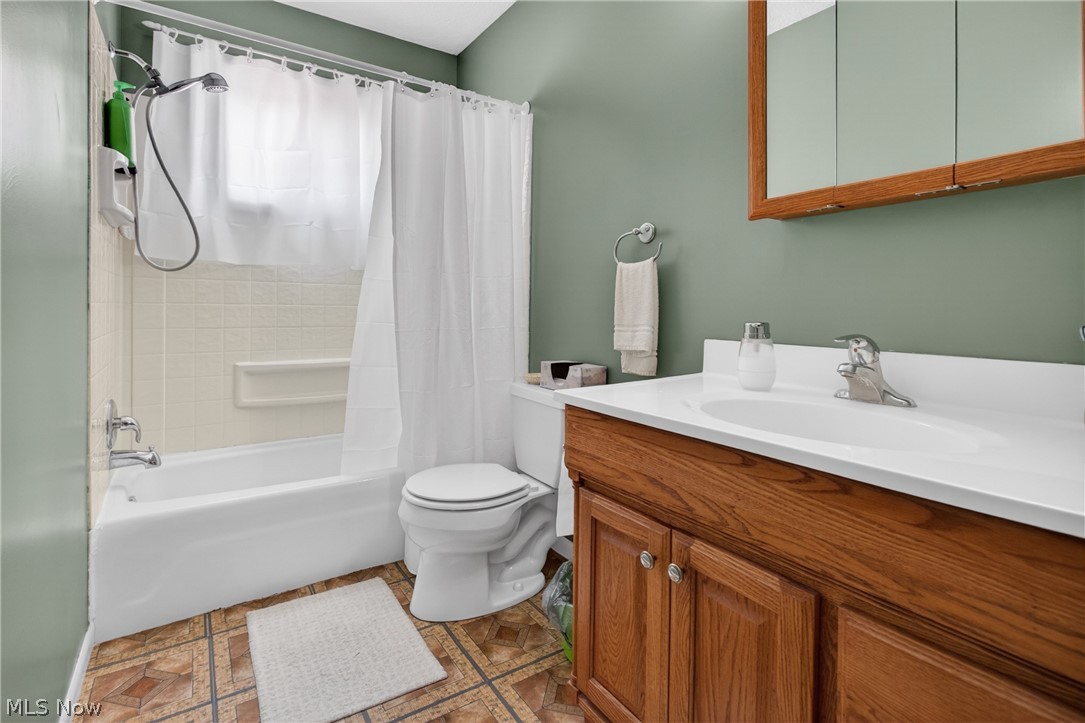 758 Abbe Road N Elyria OH 44035
