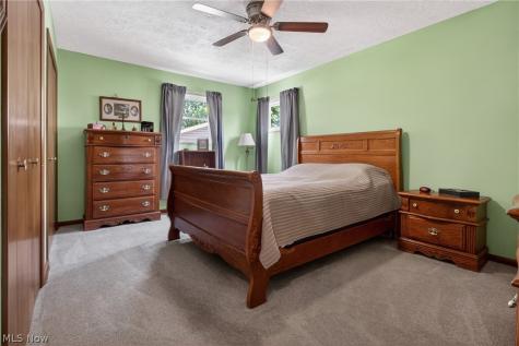 758 Abbe Road N Elyria OH 44035