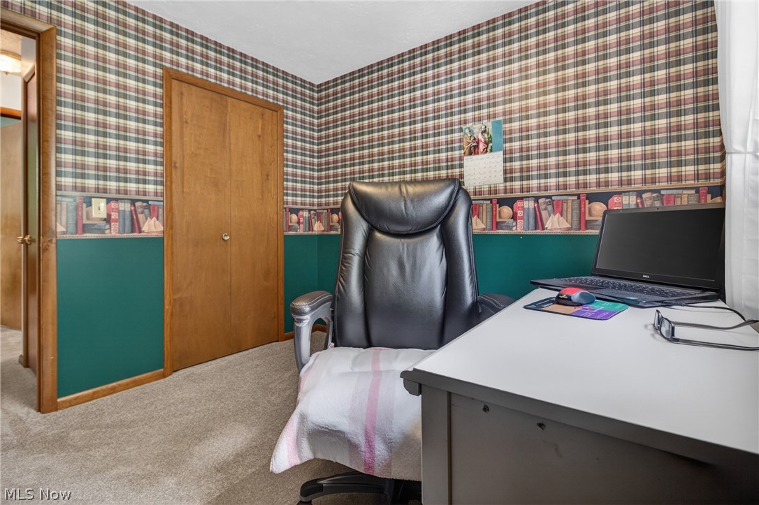 758 Abbe Road N Elyria OH 44035