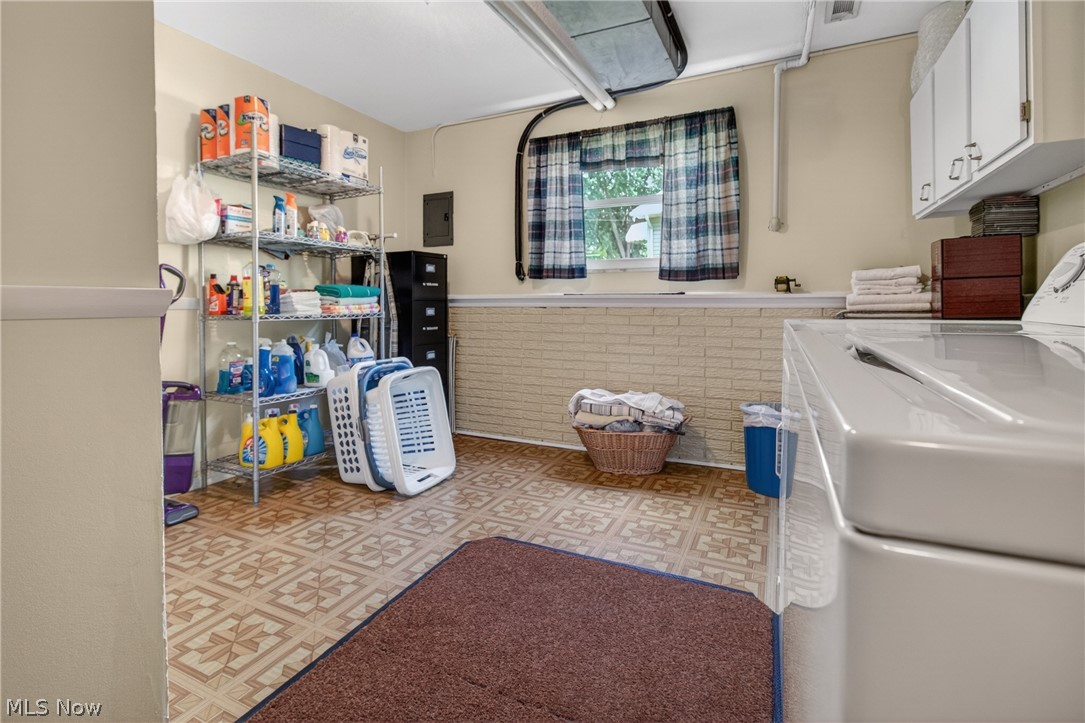 758 Abbe Road N Elyria OH 44035