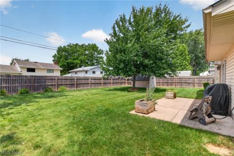 758 Abbe Road N Elyria OH 44035