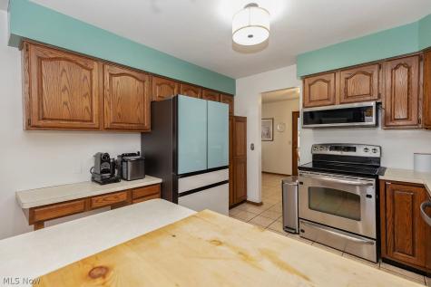 5710 Whispering Pines Place Lorain OH 44053