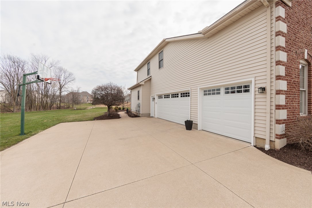 20208 E Donegal Lane Strongsville OH 44149