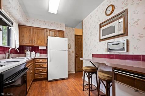2502 Eastlawn Street Lorain OH 44052