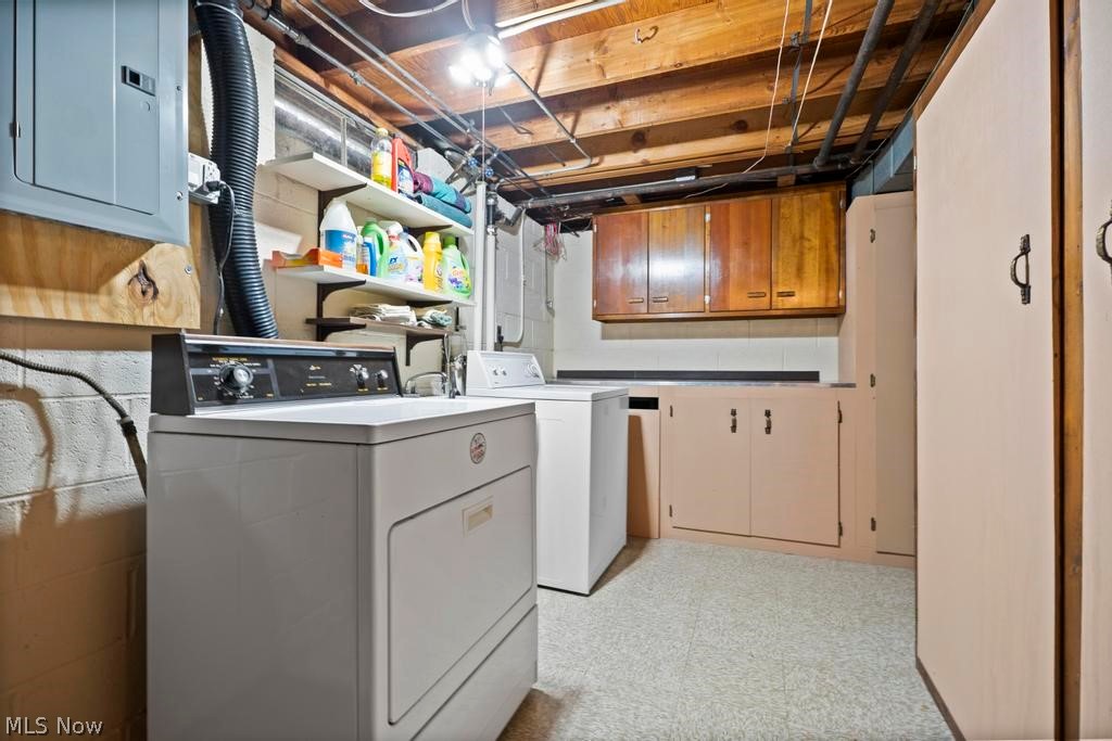 2502 Eastlawn Street Lorain OH 44052
