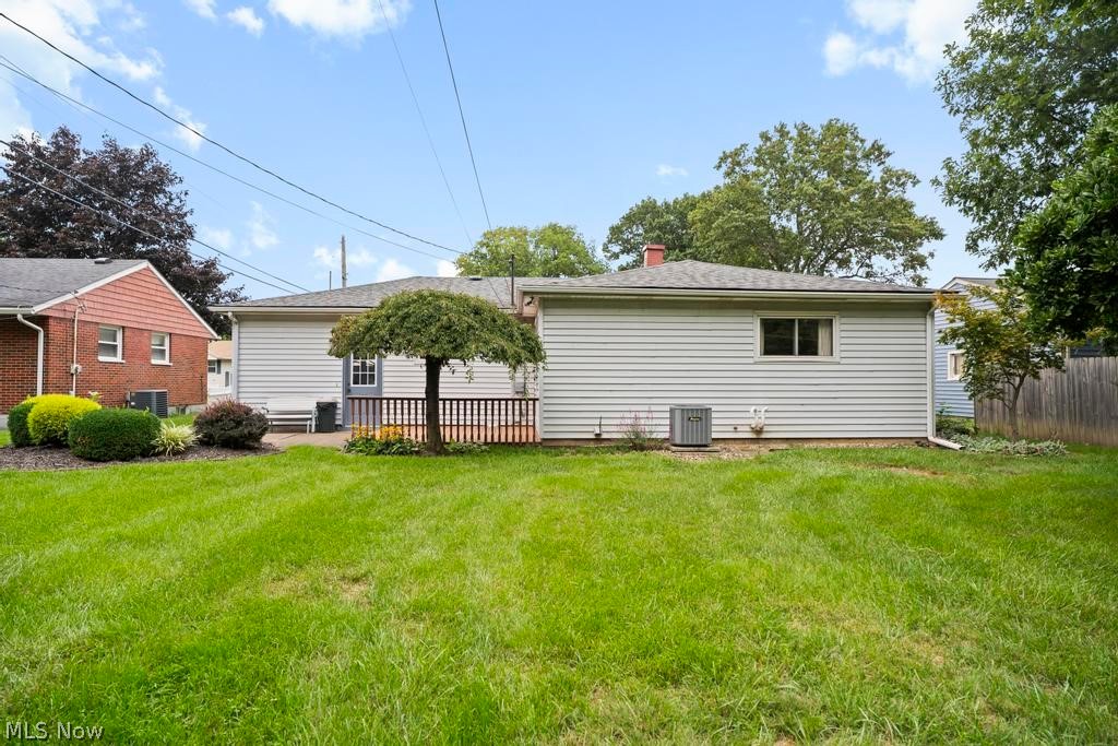 2502 Eastlawn Street Lorain OH 44052