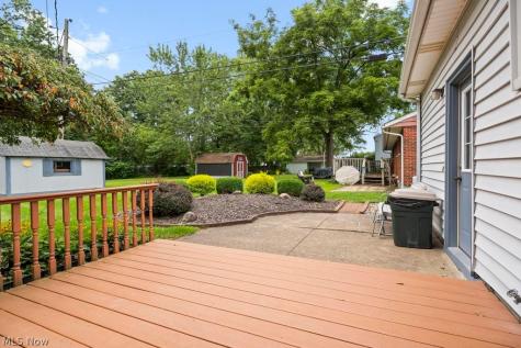 2502 Eastlawn Street Lorain OH 44052