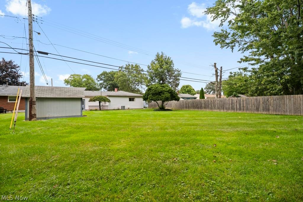 2502 Eastlawn Street Lorain OH 44052