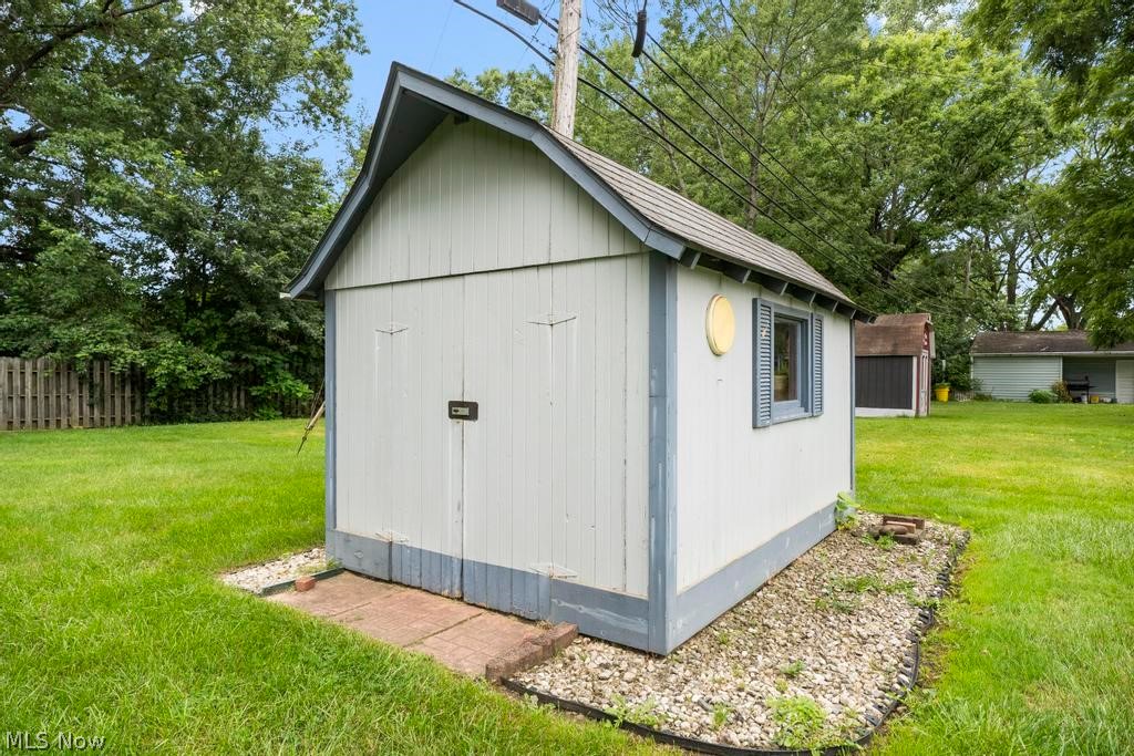 2502 Eastlawn Street Lorain OH 44052