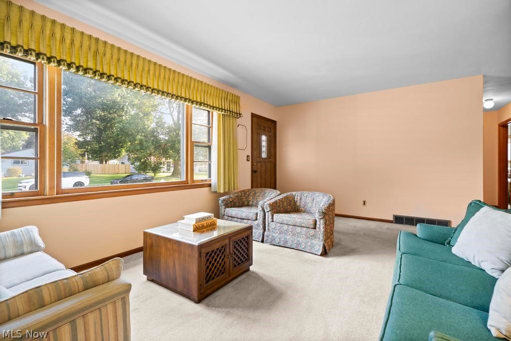 2502 Eastlawn Street Lorain OH 44052