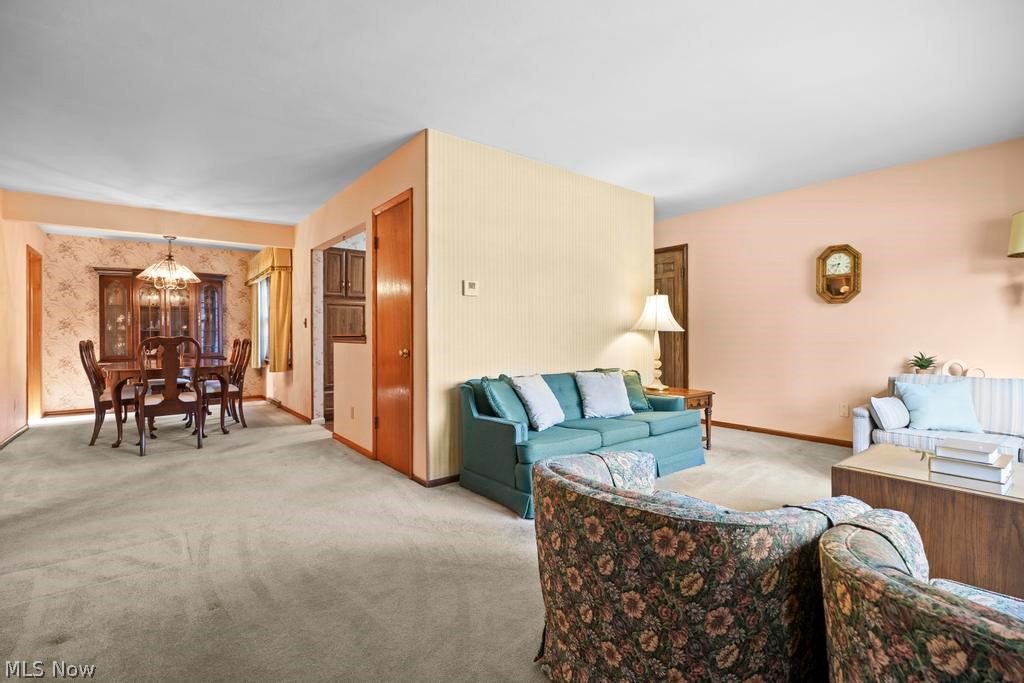 2502 Eastlawn Street Lorain OH 44052