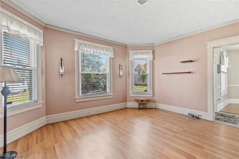 105 8th Street SW Massillon OH 44647
