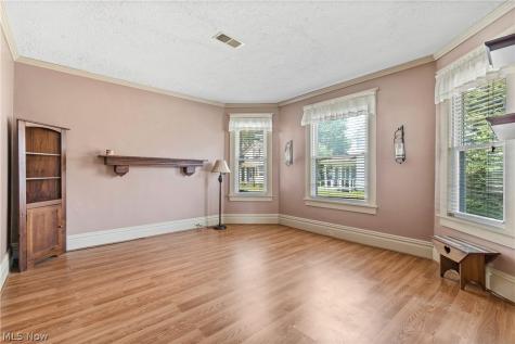 105 8th Street SW Massillon OH 44647