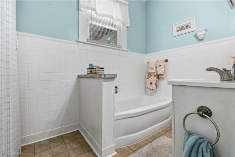 105 8th Street SW Massillon OH 44647