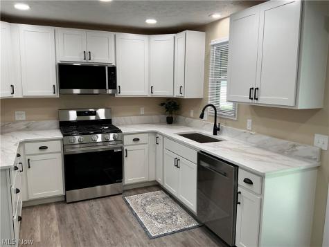 251 Hilliard Road Elyria OH 44035
