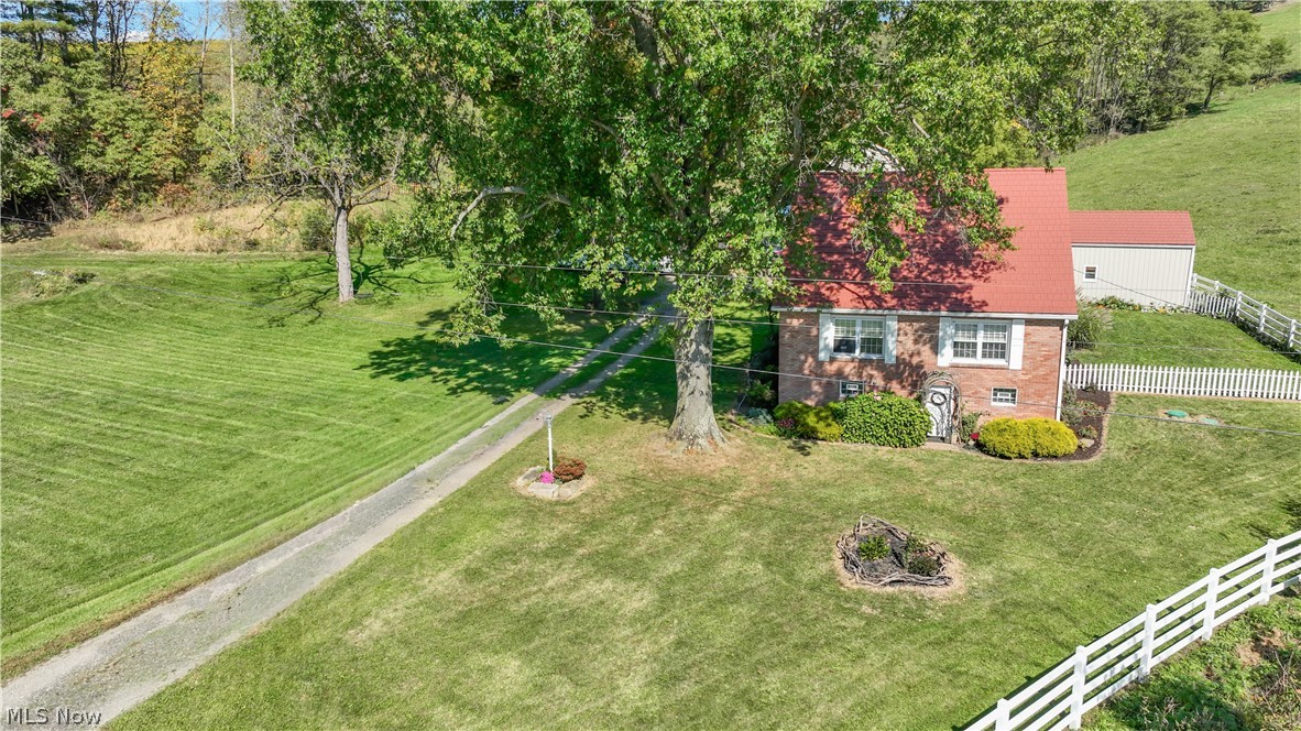 9805 State Route 250 SE Dennison OH 44621