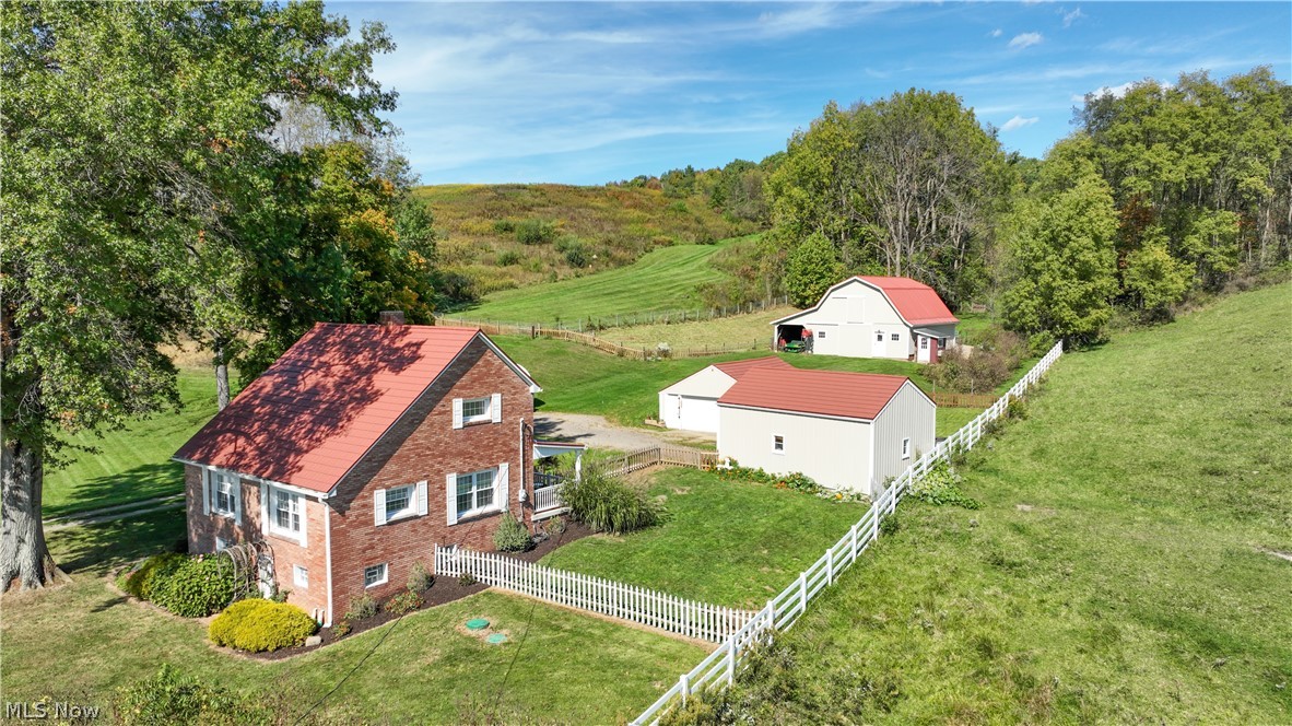 9805 State Route 250 SE Dennison OH 44621