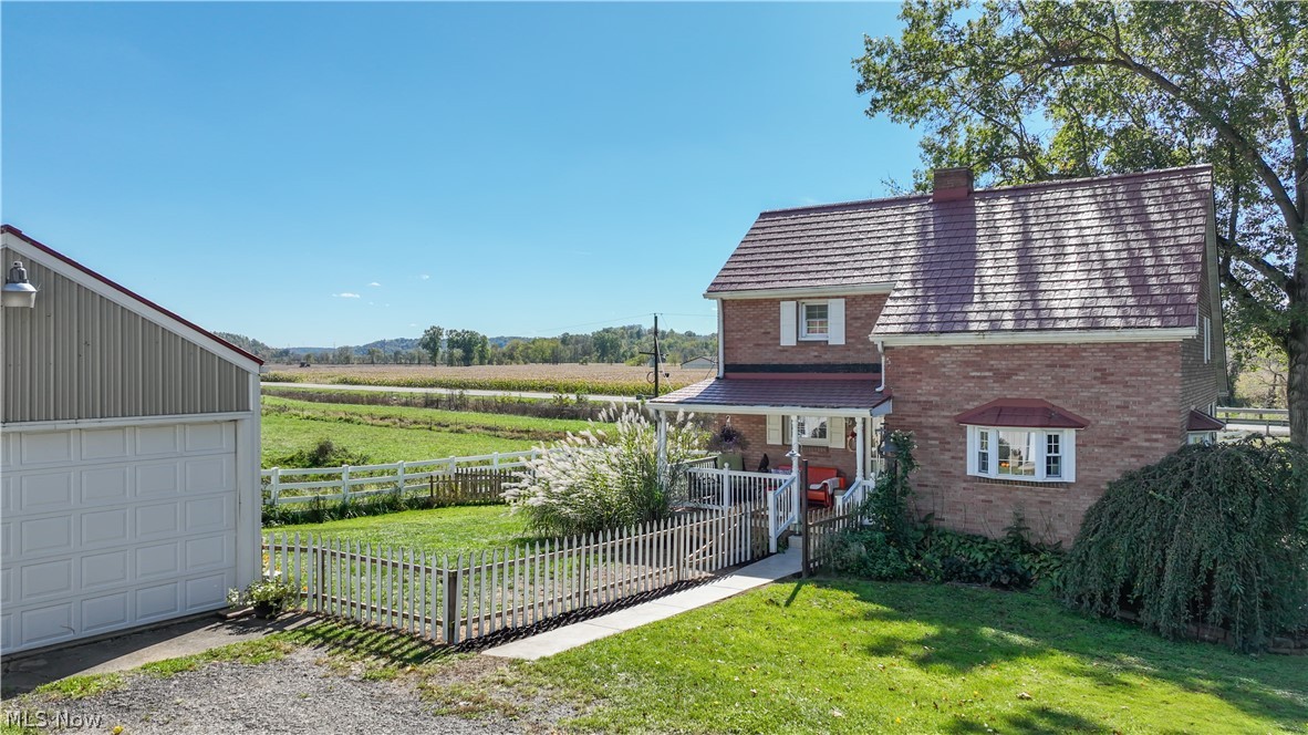 9805 State Route 250 SE Dennison OH 44621