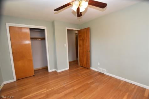 11062 Blossom Avenue Parma Heights OH 44130