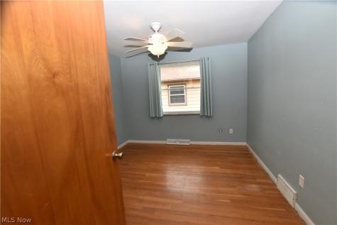 11062 Blossom Avenue Parma Heights OH 44130