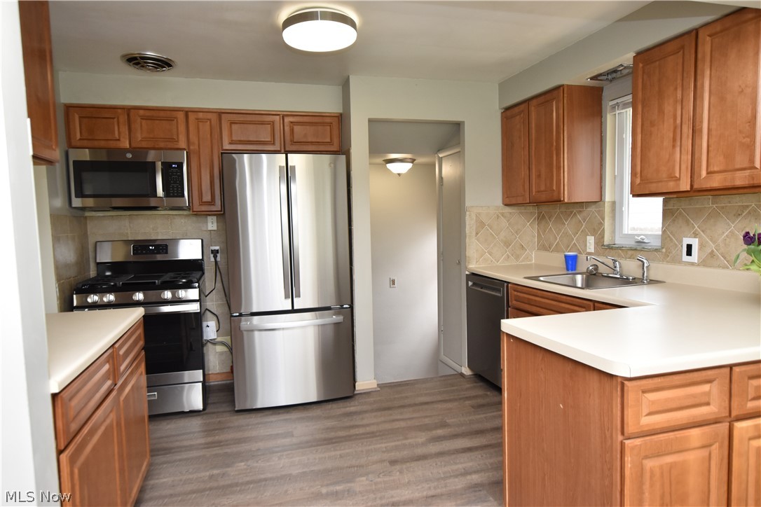 11062 Blossom Avenue Parma Heights OH 44130