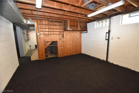 11062 Blossom Avenue Parma Heights OH 44130