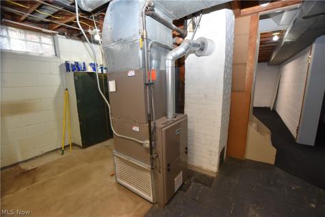 11062 Blossom Avenue Parma Heights OH 44130