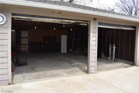 11062 Blossom Avenue Parma Heights OH 44130