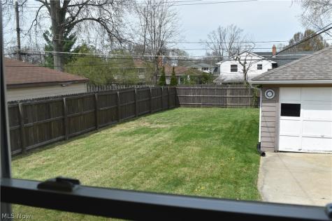 11062 Blossom Avenue Parma Heights OH 44130