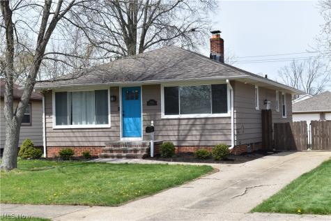 11062 Blossom Avenue Parma Heights OH 44130