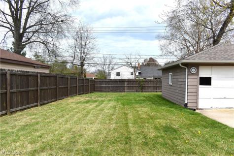 11062 Blossom Avenue Parma Heights OH 44130