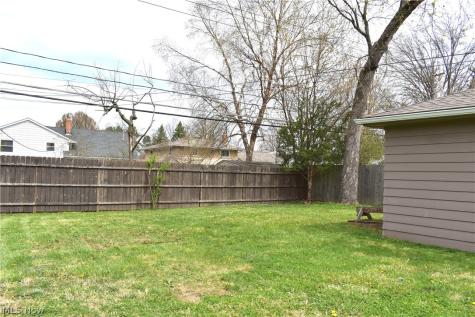 11062 Blossom Avenue Parma Heights OH 44130