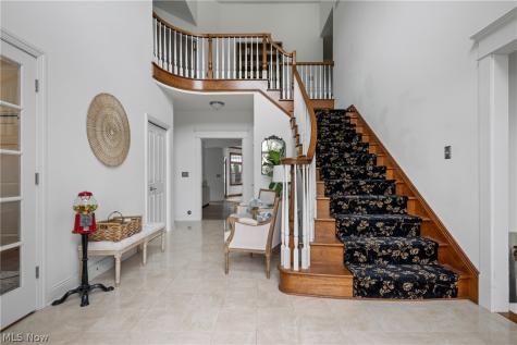 2515 Holgate Road Akron OH 44313