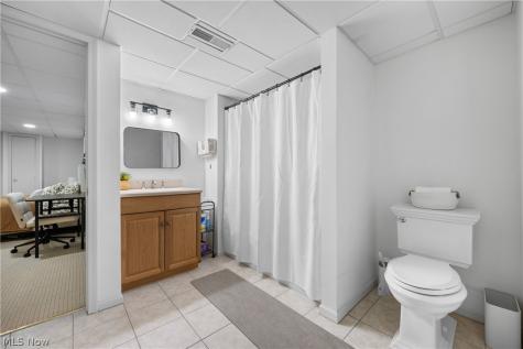 2515 Holgate Road Akron OH 44313