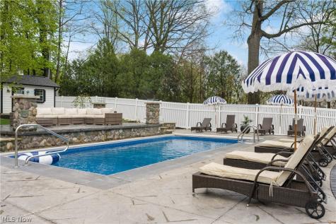 2515 Holgate Road Akron OH 44313